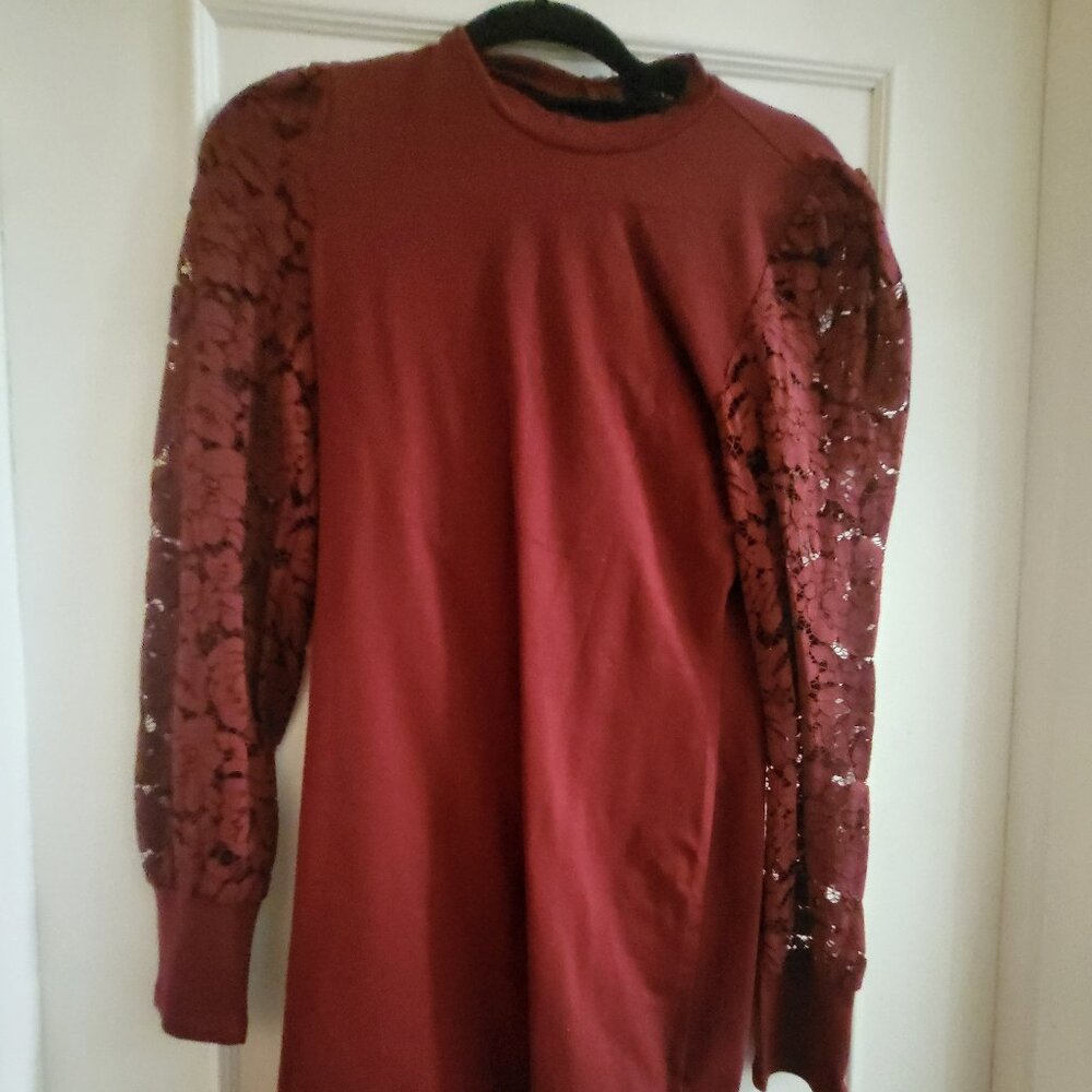 Revamped Burgundy Sheath Dress with Floral Lace Sleeves - Size M